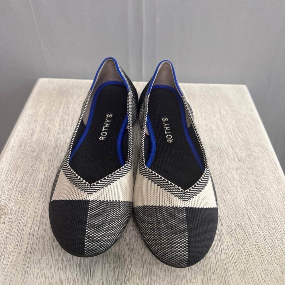 Rothy's Women’s Black and Cream Checkered Flats Size 8